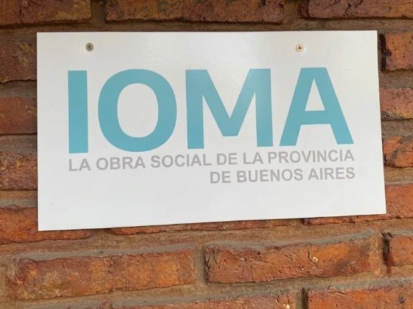 Chapa de IOMA, la obra social de la Provincia de Buenos Aires